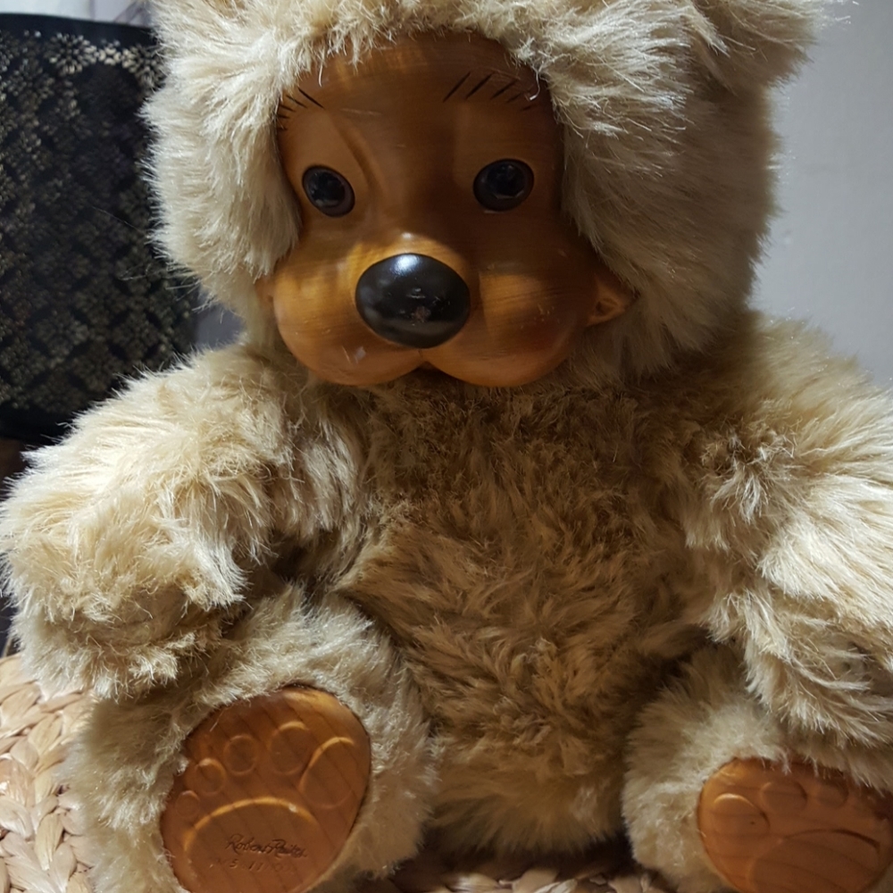 Robert Raikes VTG bear